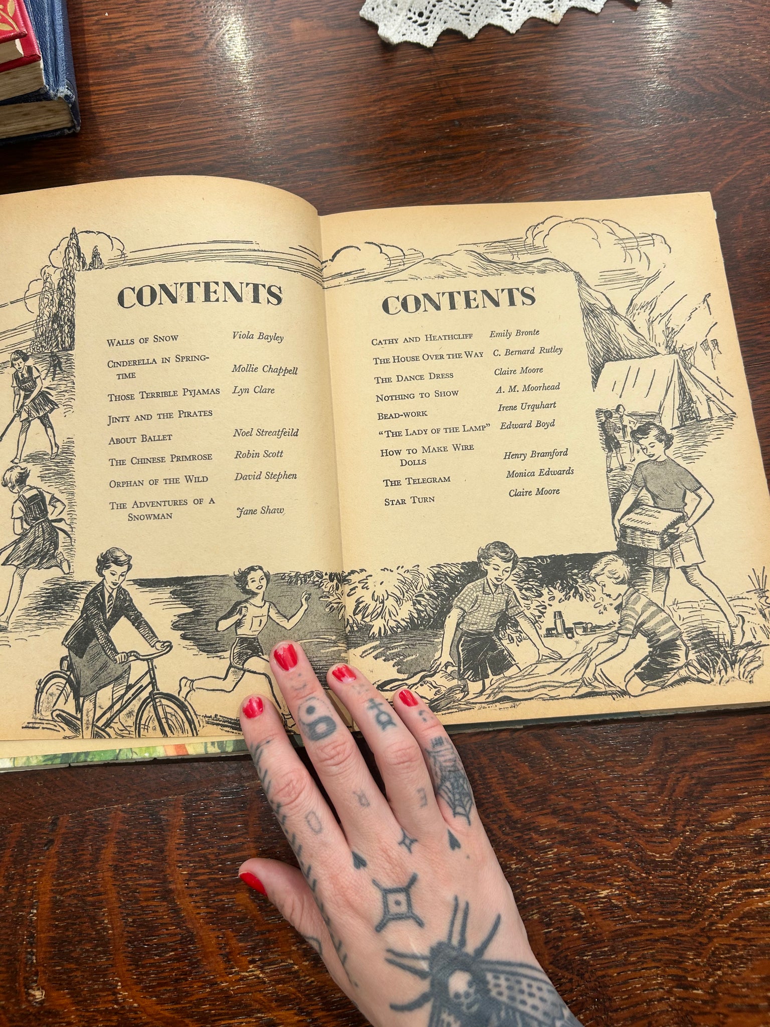 The splendid book for girls